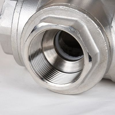 Válvula de água industrial de plataforma alta de três vias com bola de flutuação feminina de aço inoxidável