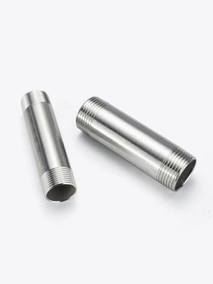 Código de cabeça hexagonal Acessórios de tubos de aço inoxidável Tubo fundido de mamilo de rosca dupla masculina